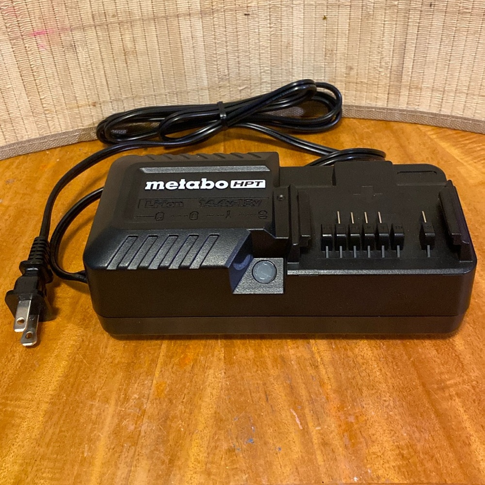 Metabo HPT Li-ion 14.4v-18v battery charger